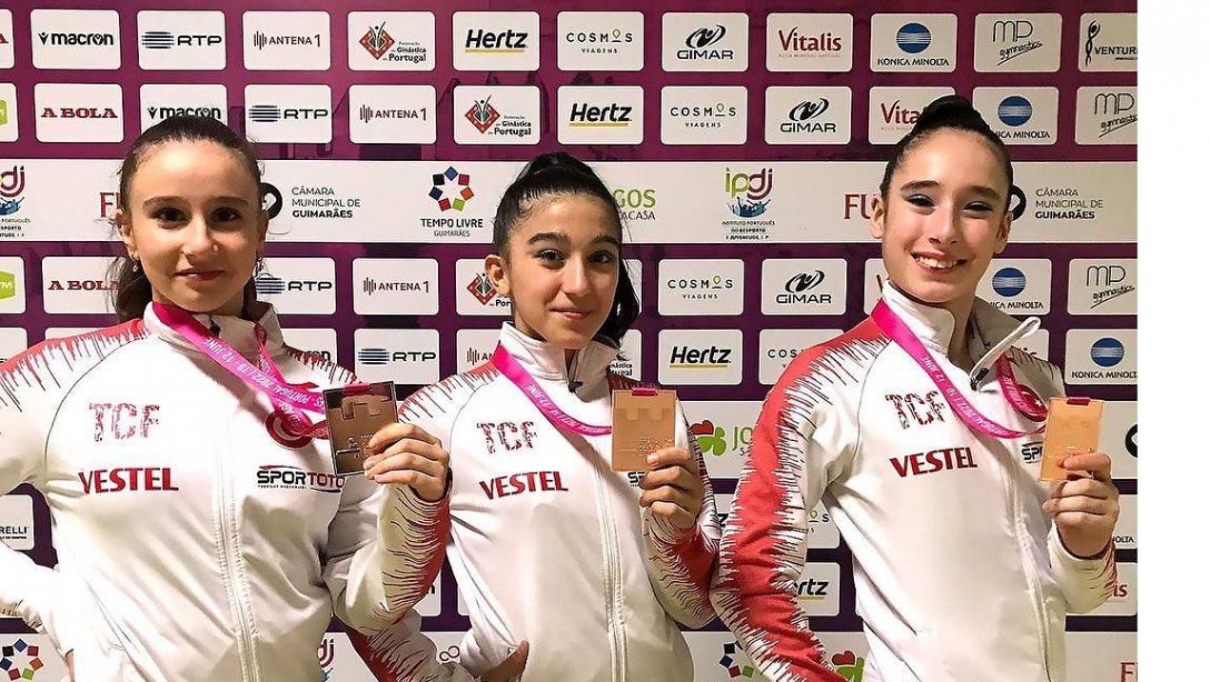 Aerobik Jimnastik Dünya Yaş Grupları Şampiyonası 12-14 Yaş Trio Kategorisi Finalinde Bronz Madalya
